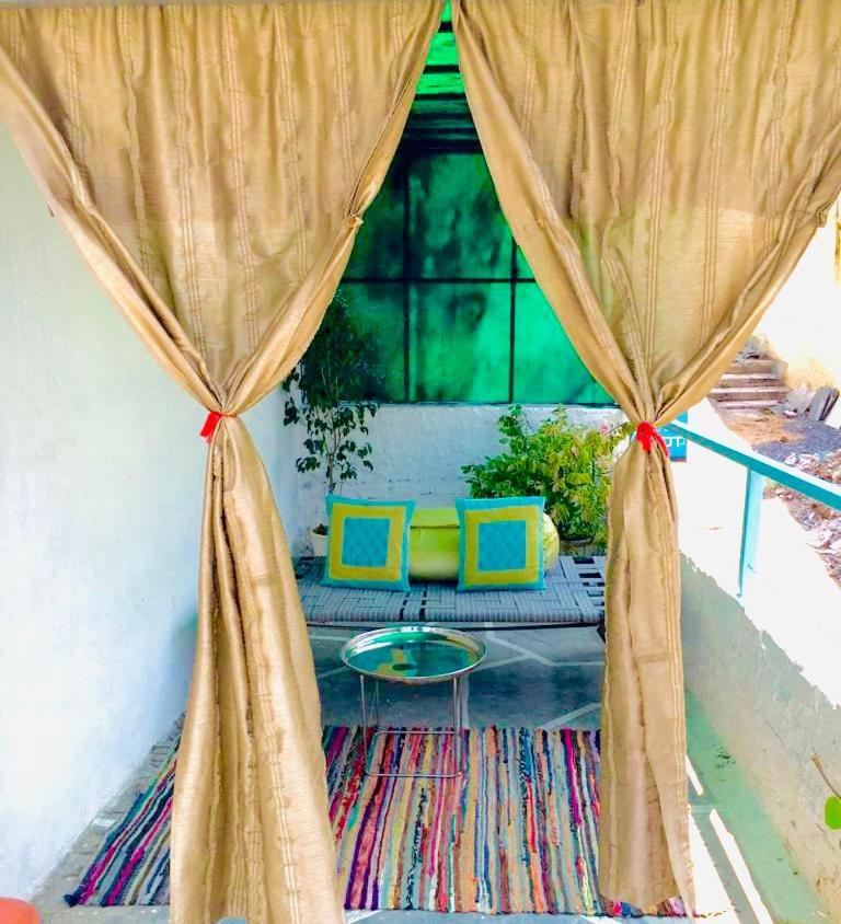 Gypsy Child Lake Hostel Udaipur Eksteriør bilde