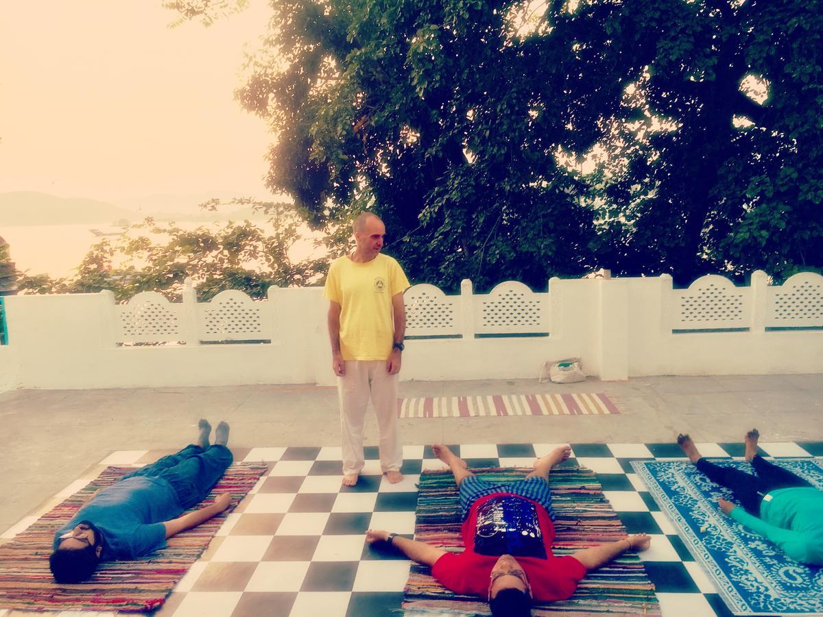 Gypsy Child Lake Hostel Udaipur Eksteriør bilde