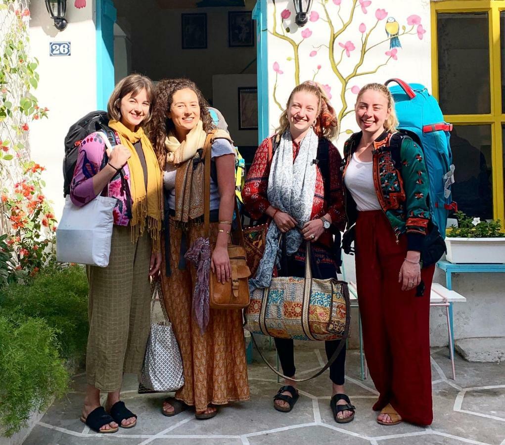 Gypsy Child Lake Hostel Udaipur Eksteriør bilde
