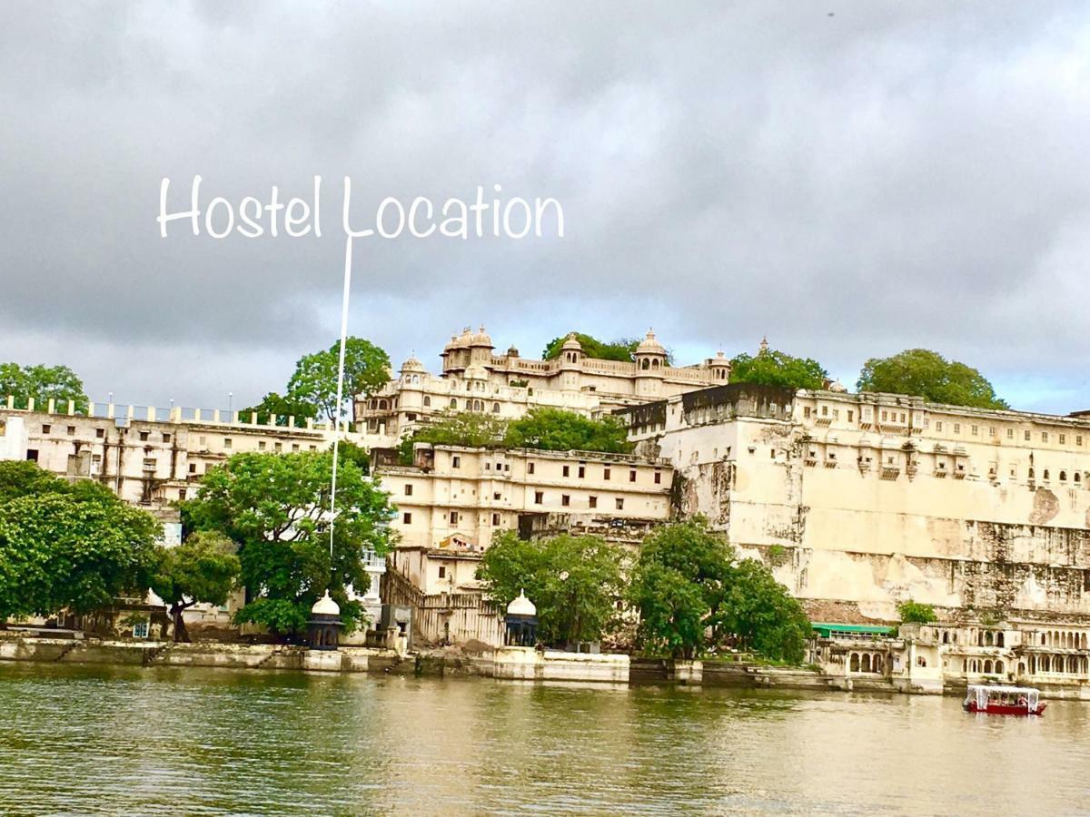 Gypsy Child Lake Hostel Udaipur Eksteriør bilde